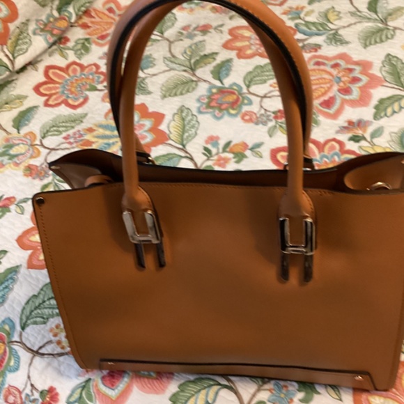 Classy medium brown purse, brand new! - Picture 2 of 5